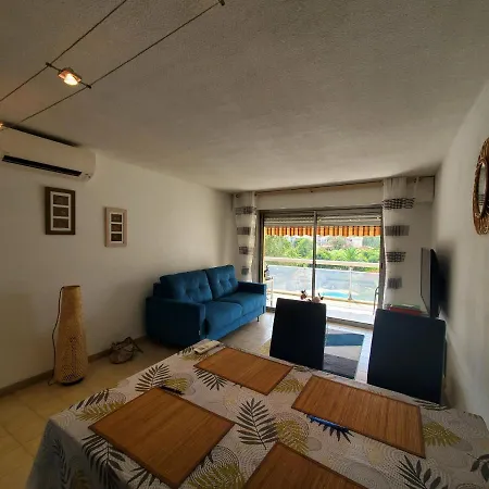 Apartment Miougrano 2 Pieces Climatise 47m2 Piscine, Parking