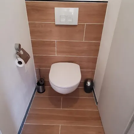 Miougrano 2 Pieces Climatise 47m2 Piscine, Parking Fréjus