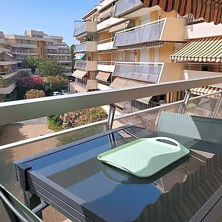 Miougrano 2 Pieces Climatise 47m2 Piscine, Parking